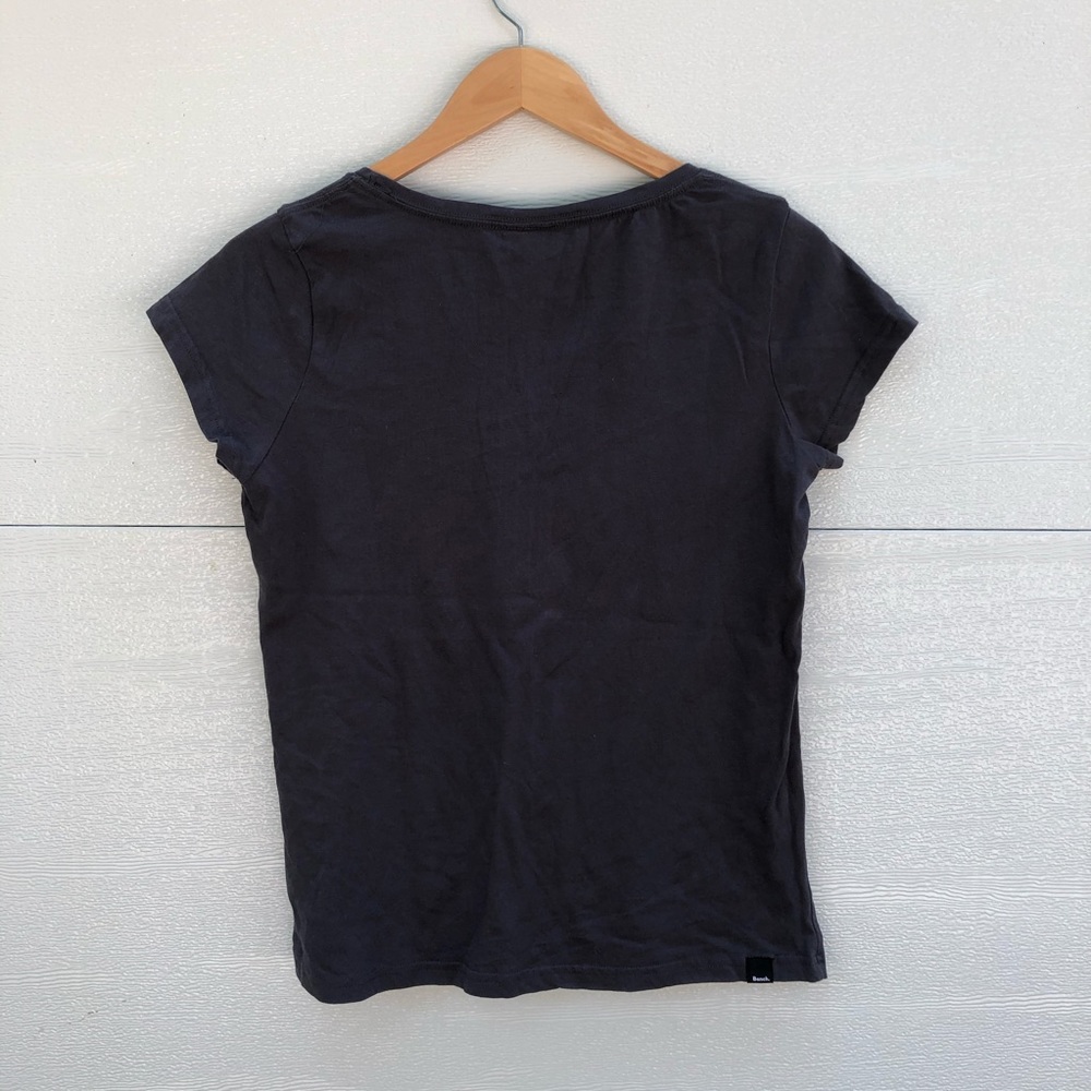Bench tee - Picture 2 of 4